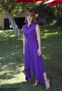 Jessica Chastain feet photo thumbnail