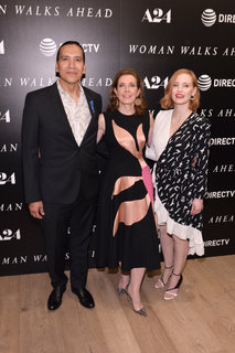 Jessica Chastain feet photo thumbnail