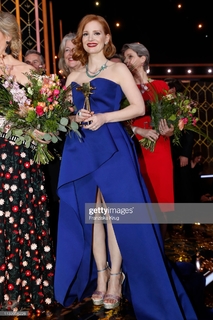 Jessica Chastain feet photo thumbnail