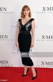 Jessica Chastain feet photo thumbnail