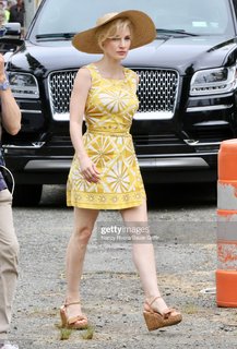 Jessica Chastain feet photo thumbnail