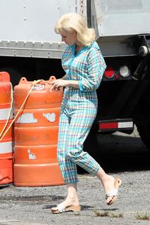 Jessica Chastain feet photo thumbnail