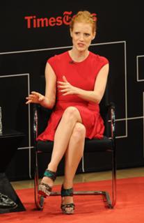 Jessica Chastain feet photo thumbnail