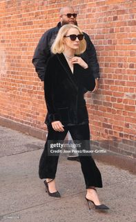 Jessica Chastain feet photo 3