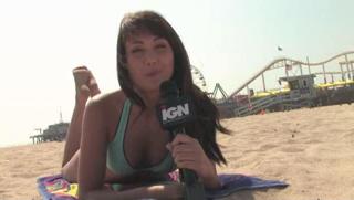 Jessica Chobot feet photo thumbnail