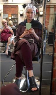 Jessica Chobot feet photo thumbnail
