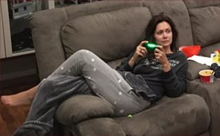 Jessica Chobot feet photo thumbnail