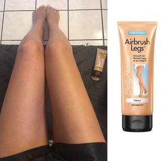 Jessica Chobot feet photo thumbnail