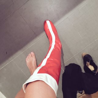 Jessica Chobot feet photo thumbnail