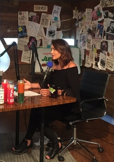 Jessica Chobot feet photo thumbnail