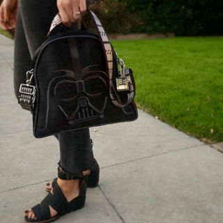 Jessica Chobot feet photo thumbnail