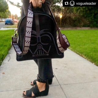 Jessica Chobot feet photo thumbnail