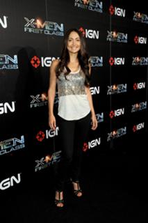 Jessica Chobot feet photo thumbnail
