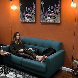 Jessica Chobot feet photo thumbnail