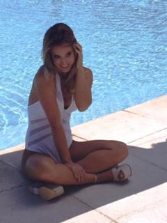 Jessica Cirio feet photo thumbnail