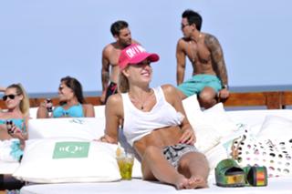 Jessica Cirio feet photo thumbnail