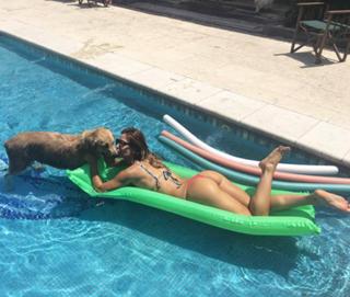 Jessica Cirio feet photo thumbnail