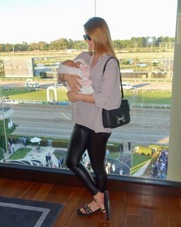 Jessica Cirio feet photo thumbnail