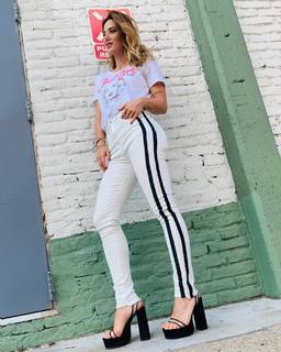 Jessica Cirio feet photo thumbnail