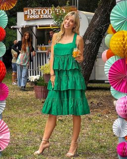 Jessica Cirio feet photo thumbnail