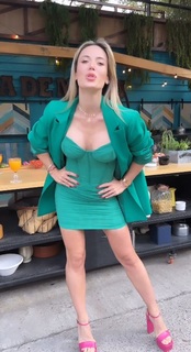 Jessica Cirio feet photo thumbnail