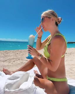 Jessica Cirio feet photo thumbnail