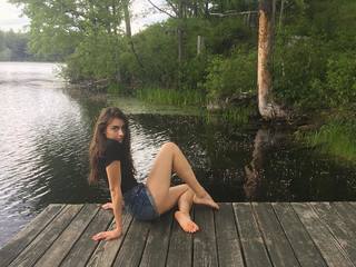 Jessica Clements feet photo 7