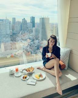 Jessica Clements feet photo 4