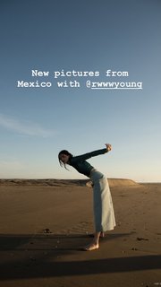 Jessica Clements feet photo 2