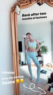 Jessica Clements feet photo 17