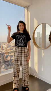 Jessica Clements feet photo 12