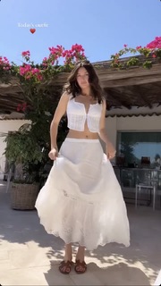 Jessica Clements feet photo 4