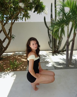 Jessica Clements feet photo 6