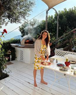 Jessica Clements feet photo 4