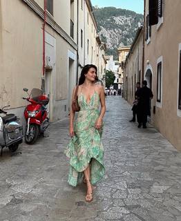 Jessica Clements feet photo 2