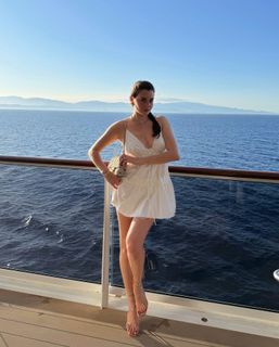 Jessica Clements feet photo 7