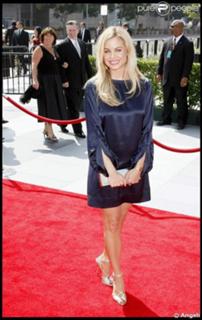 Jessica Collins feet photo 9