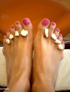 Jessica Collins feet photo 10