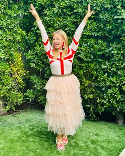 Jessica Collins feet photo 6