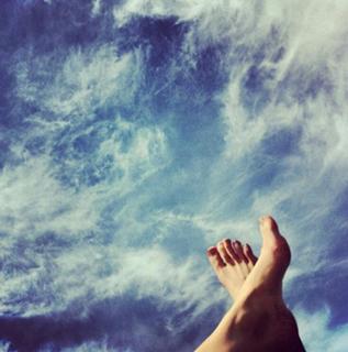 Jessica De Gouw feet photo 1