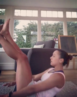 Jessica Ennis-Hill feet photo thumbnail