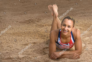 Jessica Ennis-Hill feet photo thumbnail