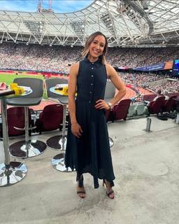 Jessica Ennis-Hill feet photo thumbnail