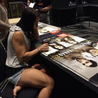 Jessica Eye feet photo 1