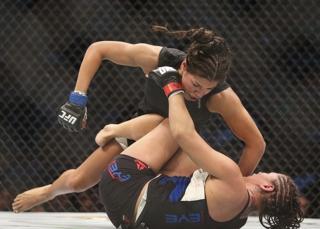 Jessica Eye feet photo 7