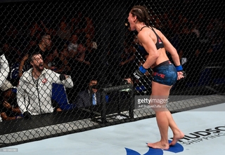 Jessica Eye feet photo 7