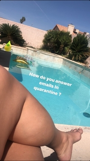 Jessica Eye feet photo 10