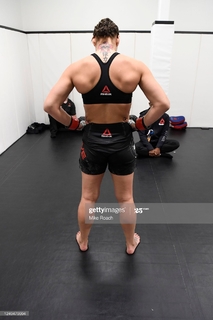 Jessica Eye feet photo 1