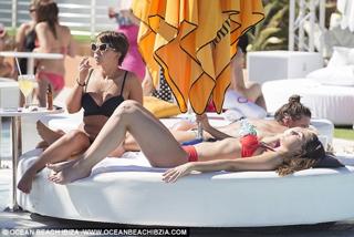 Jessica Fox feet photo 8