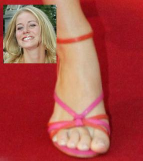 Jessica Ginkel feet photo thumbnail